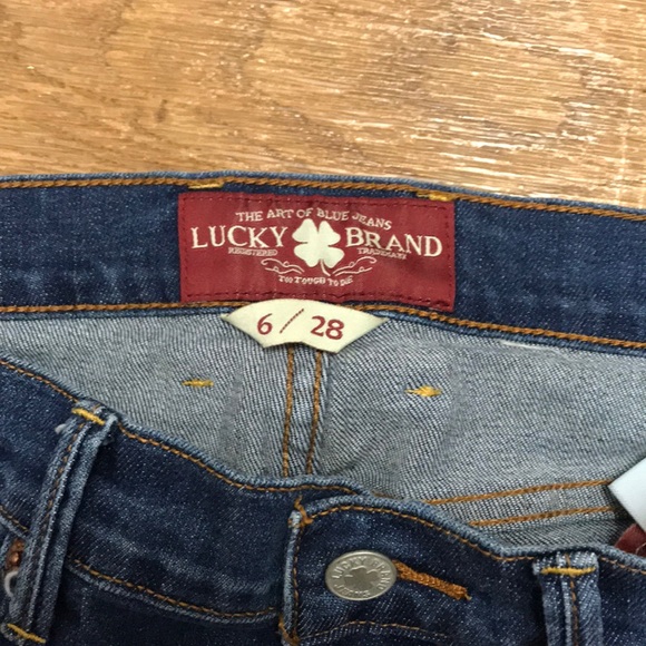 Lucky Brand Denim Sweet’N Crop Pants. - Picture 6 of 8